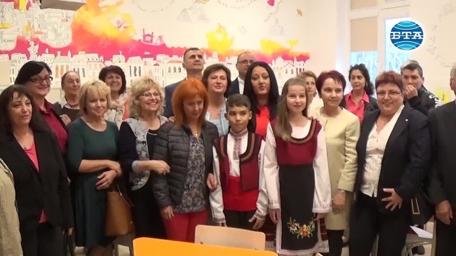 Министър Лиляна Павлова откри център за иновативно обучение във Варна
