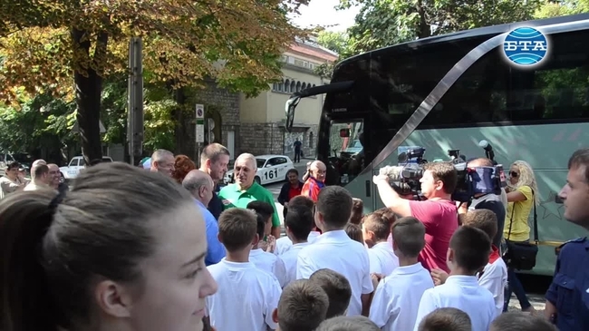 В Стара Загора посрещнаха световни футболни легенди