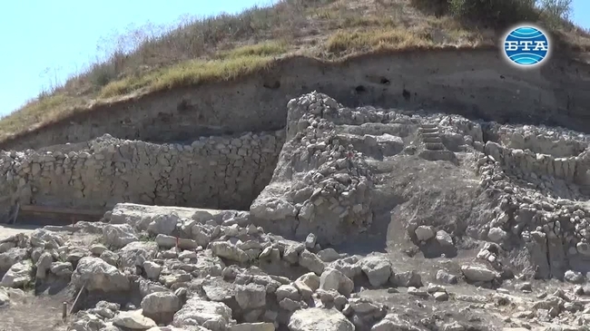 Най-старото укрепено селище в Европа - "Провадия солницата", е било напуснато от обитателите си заради засушаването на климата