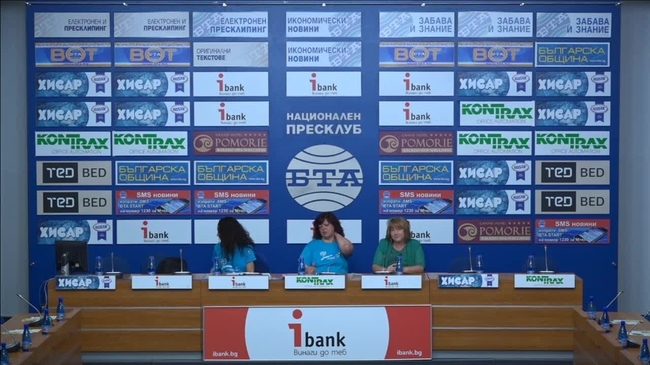 Акустичен концерт в пещерата Божиите очи в рамките на Националната кампания «Дишам свободно»