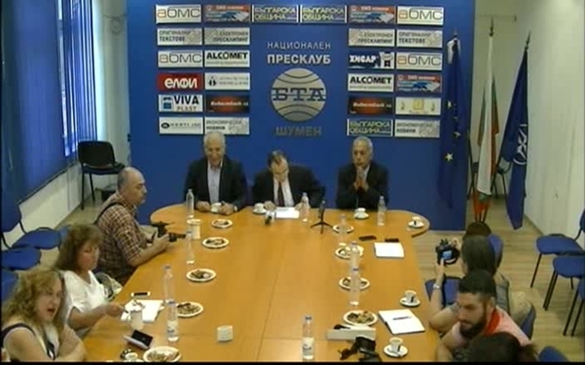 Пресконференция на генералния консул на Република Турция в град Бургас Ниязи Еврен Акйол.