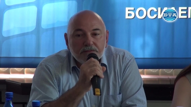 Ролята на образованието за запазване на българската идентичност - дискусия в Пресклуба на БТА в Босилеград - II част