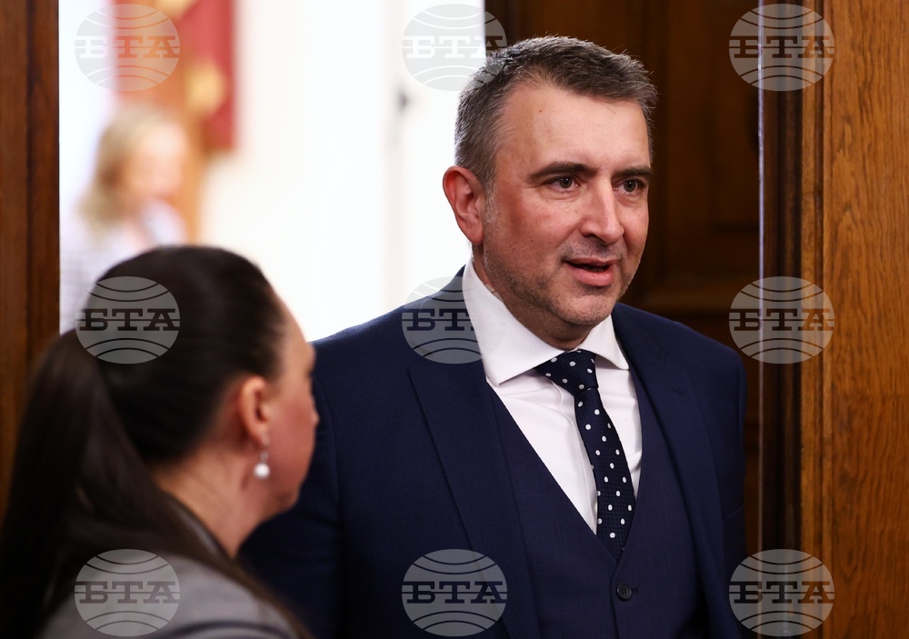 Президент - „Има такъв народ“ - консултации