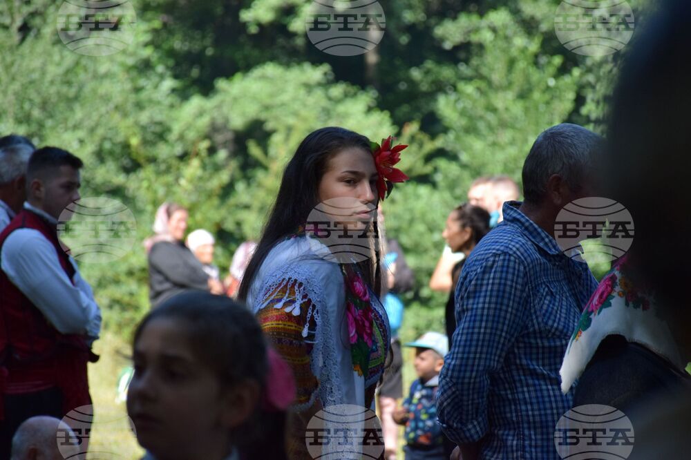 Разлог - Предел - "Пирин пее" - народен събор