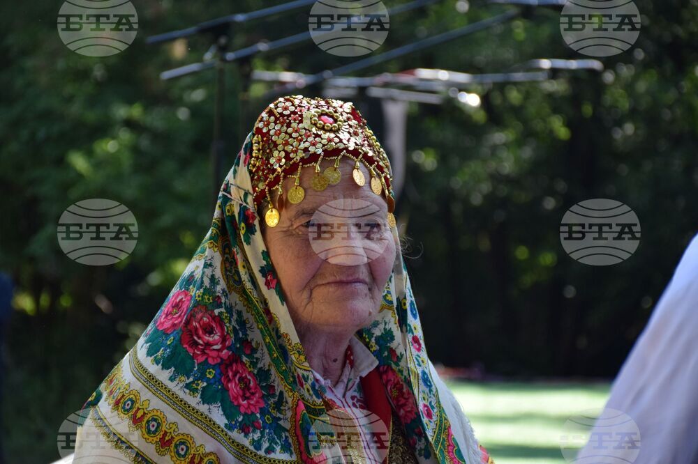 Разлог - Предел - "Пирин пее" - народен събор