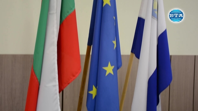 Тончо Русев е първият носител на Почетния знак на община Бургас "Сребърен кръст на Св. Николай"