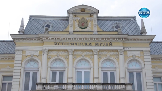 Документална фотоизложба за Никола Петков е експонирана в РИМ-Русе