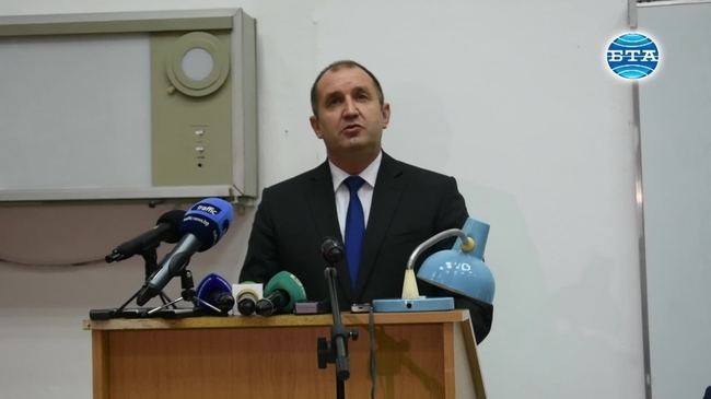 Президентът Румен Радев обяви началото на 15-ото издание на благотворителната инициатива "Българската Коледа"