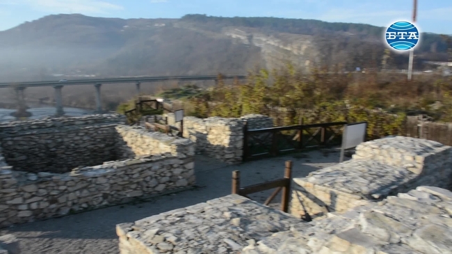 Три сгради от Римската империя откриха археолози при разкопки в Мездра 
