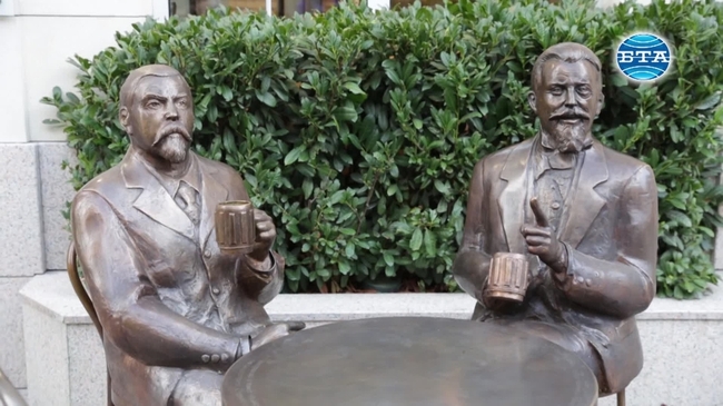 Откриха паметник на братя Прошек в София