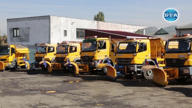 Снегопочистващите фирми в столицата имат готовност за зимния сезон от гледна точка на техника и соли