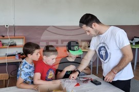 Момчиловци - Роботика и програмиране за деца - открит урок