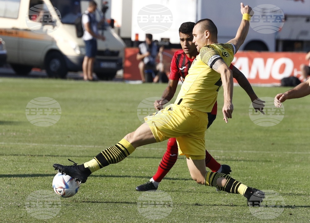 Футбол - Локомотив София - Ботев Пловдив