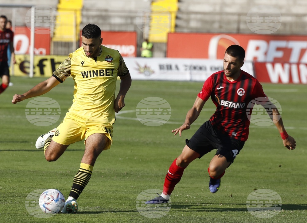 Футбол - Локомотив София - Ботев Пловдив