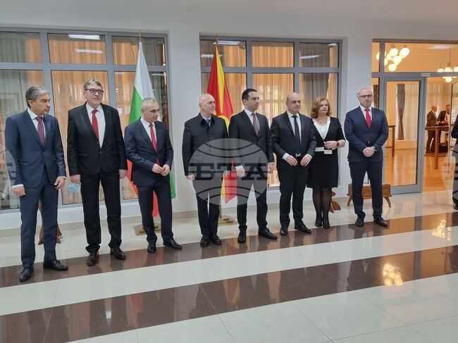 Република Северна Македония - София-Скопие – авиолиния – делегация