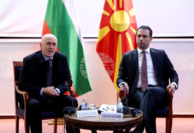 Република Северна Македония - София-Скопие – авиолиния – делегация – среща
