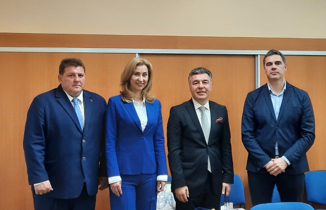 Областна администрация Добрич: Областният управител посрещна Генералния консул на Р Турция в Бургас