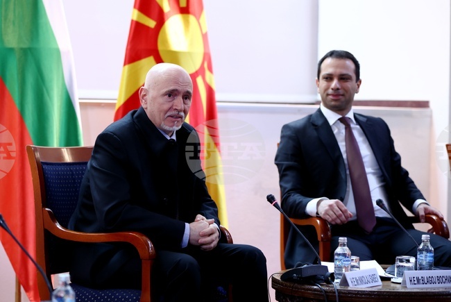 Република Северна Македония - София-Скопие – авиолиния – делегация – среща