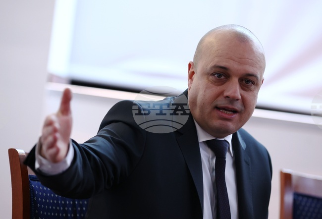 Република Северна Македония - София-Скопие – авиолиния – делегация – среща