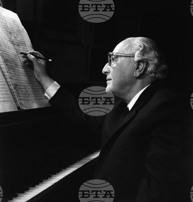 Панчо Владигеров - композитор, пианист, диригент и педагог