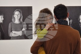 Бургас - "Майки / дъщери" - изложба