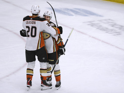 Ducks Blackhawks Hockey