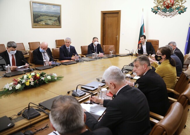 Кирил Петков - Съвет по сигурността - заседание