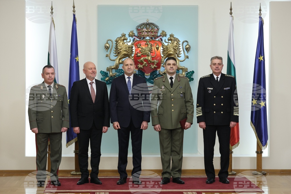 Румен Радев - Данаил Баев - висше офицерско звание - удостояване
