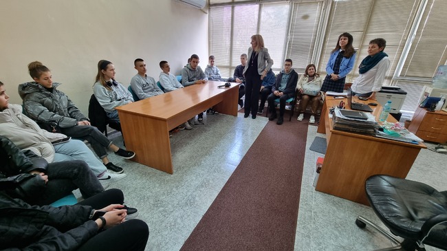 В синята стая в Хасково за година са изслушани 69 малолетни и непълнолетни нарушители на обществения ред