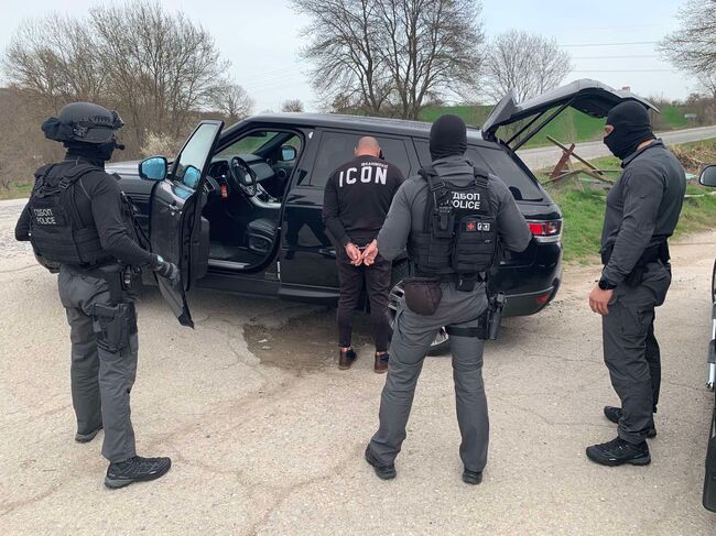 МВР: Служители на ГДБОП предотвратиха подготвян трафик на 27 кг наркотични вещества ​