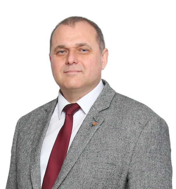 И. Веселинов, ВМРО: Държавата да премахне монопола, 10 доставчика, избрани с търг, да напълнят хранилището в Чирен