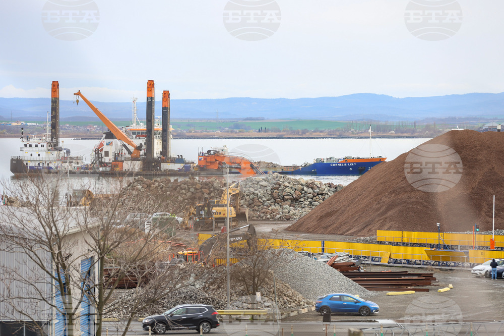 Бургас - пристанищен терминал - удълбочаване