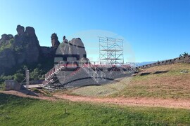 Белоградчик - фестивал "Опера на върховете - Белоградчишки скали"