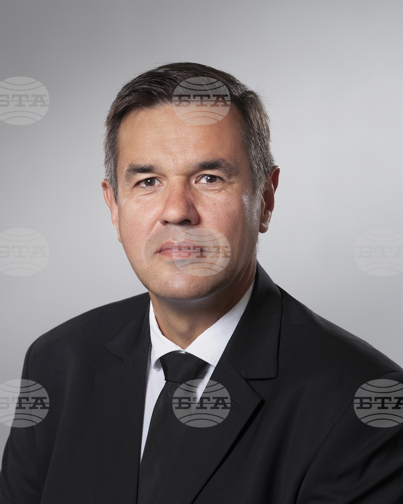 Nikola Stoyanov, Minister of Economy and Industry