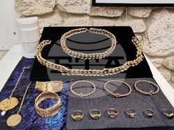 НИМ - Предмети на разкош - Изложба в Двореца - Балчик