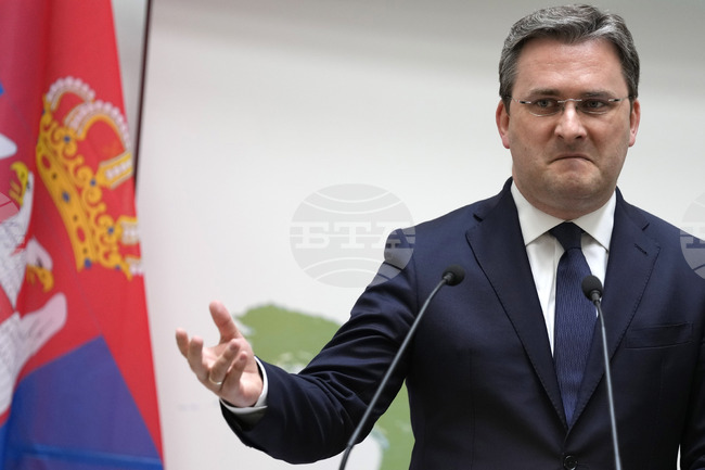 Сръбският министър на културата e с повдигнати обвинения във връзка със сделката за бившия Генерален щаб със зетя на Доналд Тръмп