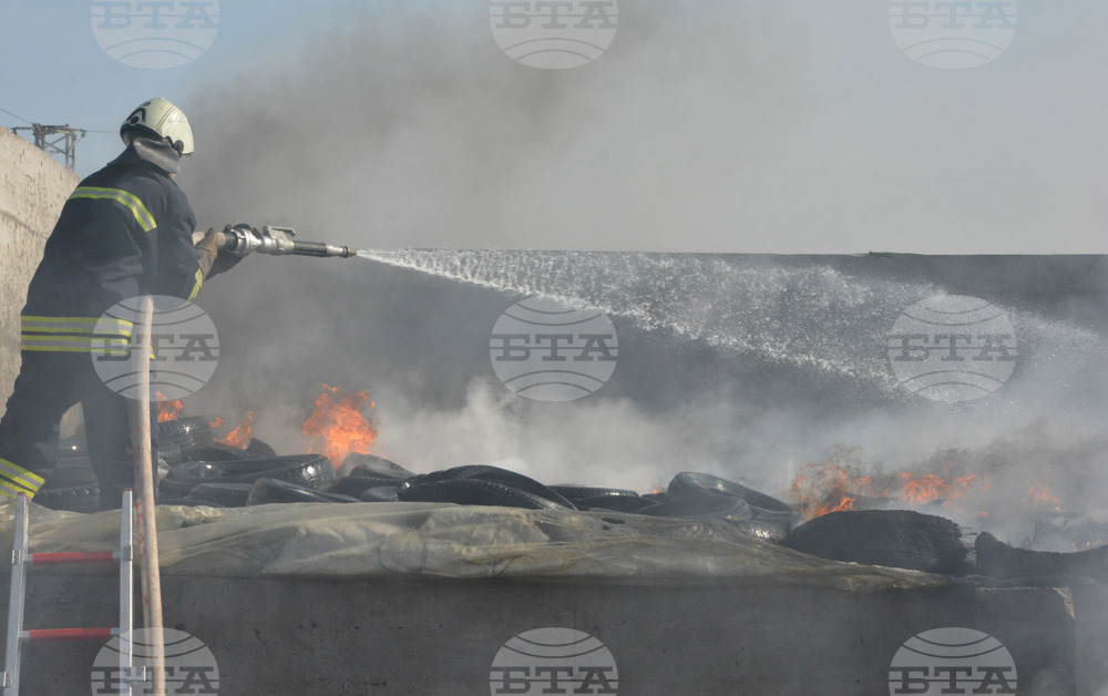 Общо 33 пожара са потушени в България през последното денонощие