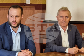 Велико Търново - ЖП транспорт - зам.-министър Илия Илиев - пресконференция