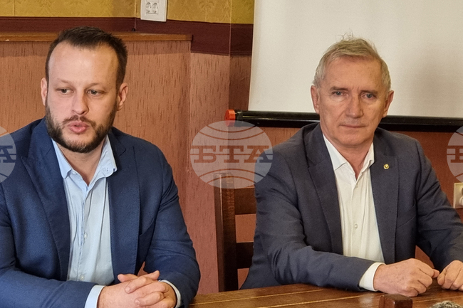 Велико Търново - ЖП транспорт - зам.-министър Илия Илиев - пресконференция