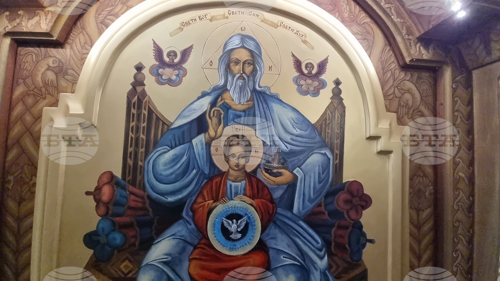 Сливен - храм "Света Троица" - иконостас