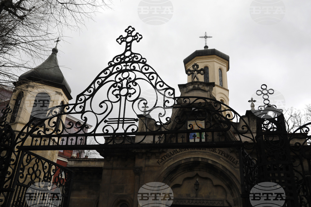 Русе - заупокойна литургия - патриарх Неофит - кончина