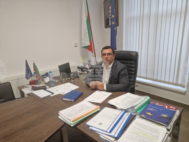 Болницата в Девин и Общината набират кандидати за обучение на медицински сестри