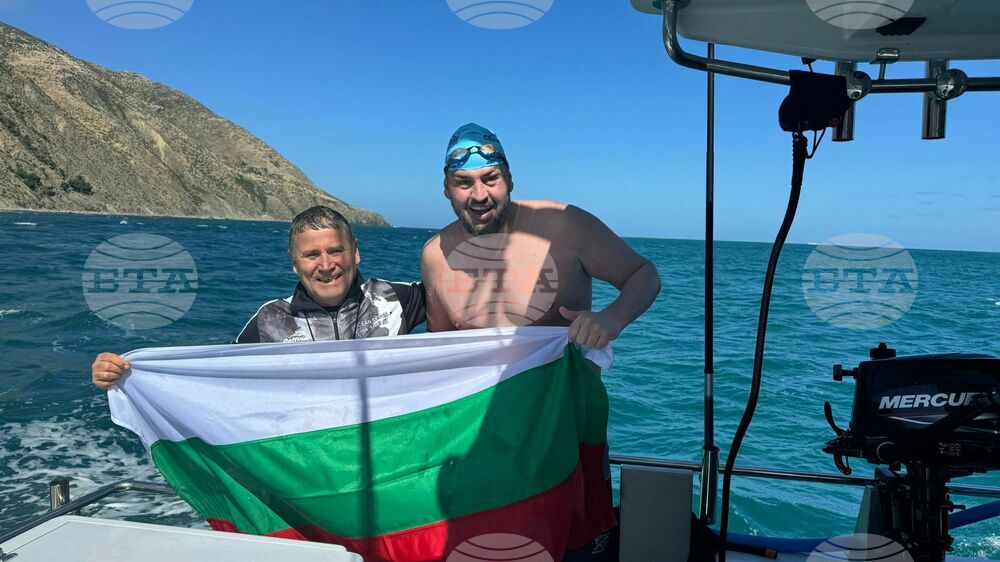 Petar Stoychev Is the First Bulgarian to Swim Cook Strait in New Zealand