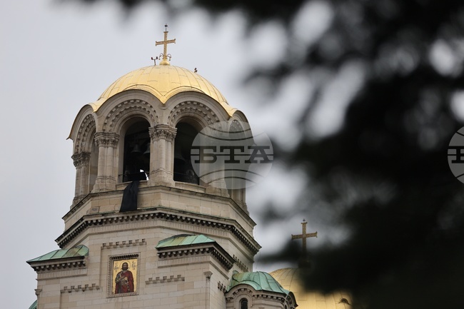 Свети Александър Невски“ - Патриарх Неофит - кончина - траурно знаме