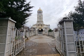 Кърджали - храм „Св. Георги Победоносец” - патриарх Неофит - заупокойна панихида