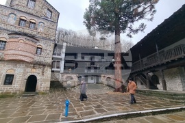 Троянски манастир - патриарх - заупокойна - света литургия