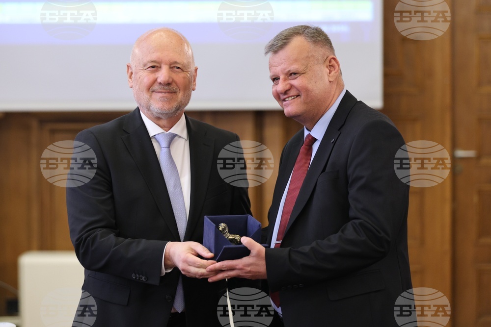 Министерство на отбраната - Тодор Тагарев - награждаване