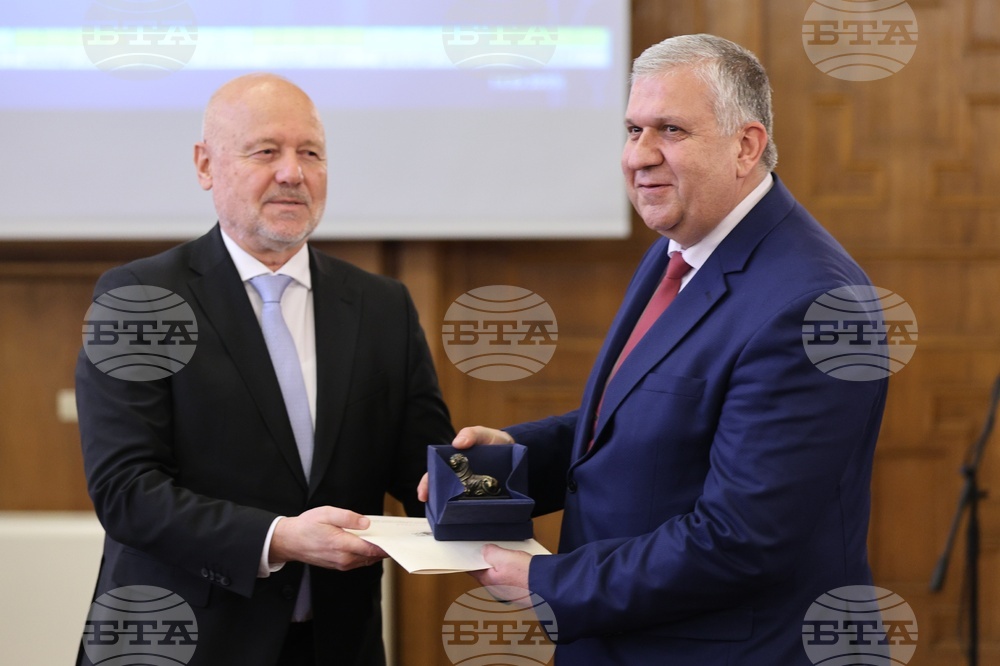 Министерство на отбраната - Тодор Тагарев - награждаване