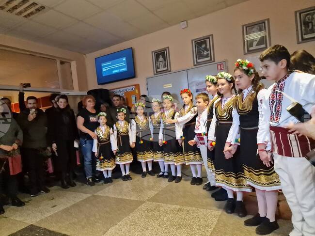 Учебна оранжерия и „зелена“ класна стая бяха открити в 15 СУ „Адам Мицкевич“