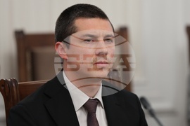 Народно събрание - Временна комисия за проверка на факти и обстоятелства, свързани с дейността на групата около Мартин Божанов